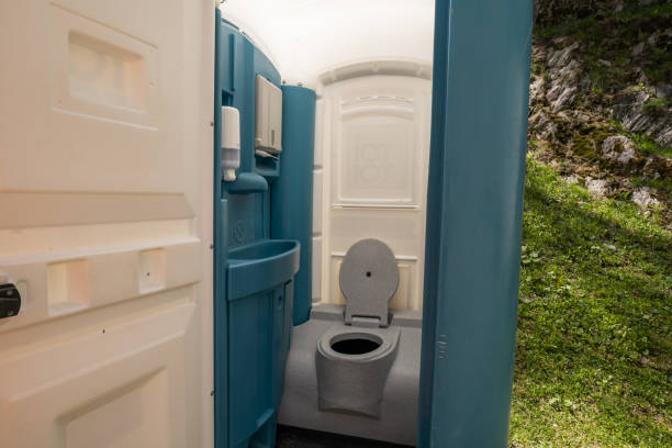 Best Porta potty rental near me  in Camp Hill, AL